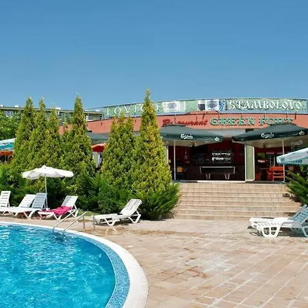 2 Bed With Sea Views Apartment *