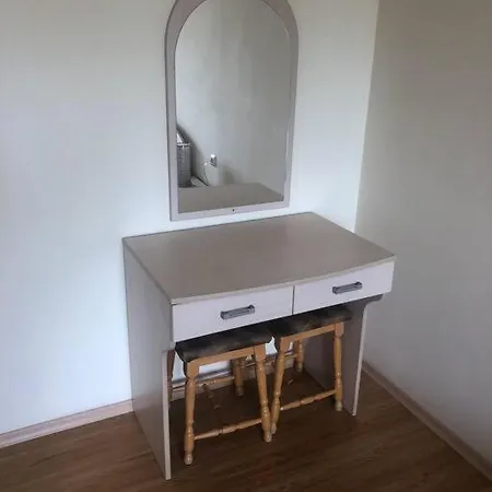 2 Bed With Sea Views *